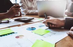 فروش سازمانی؛ راهکار شرکت‌ها برای عبور از فشار تورمی