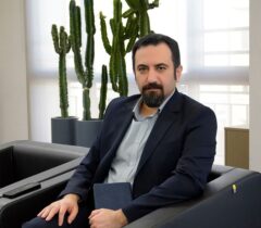 بورس در کارزار نبرد احتیاط و امید و رفتارهای هیجانی؛