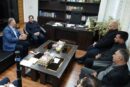 تجلیل مخبر از دو قهرمان پرافتخار وزنه‌برداری کشور