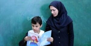 رفتار ارباب رعیتی با معلمان مدارس خصوصی/ به امید قبولی در گزینش، تن به استثمار می‌دهیم/  منطقِ حاکم در این مدارس جذب مشتری است
