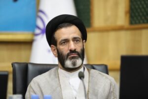 قیمت خودرو باید در شورای رقابت تعیین شود؛ کمبودی در ورق فولاد نداریم