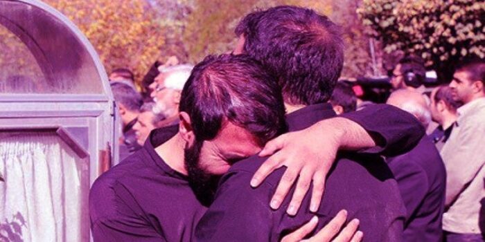 چگونه در لحظات سخت، کنار بازماندگان باشیم؟ یک راهنمای کاملاً انسانی و کاربردی