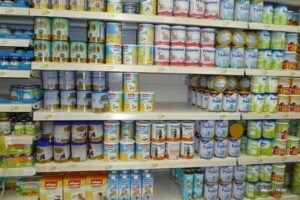 دستور فوری دادستان تهران برای ترخیص ۵۰ هزار قوطی شیرخشک وارداتی