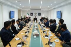 مخبر: بازسازی صنایع پس از جنگ باید فناورانه انجام شود