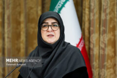 مهاجرانی: ۱۲ هزار مدرسه به نیروگاه‌های خورشیدی مجهز خواهند شد