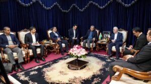 مومنی: هدف‌گذاری تجارت ۱۰ میلیارد دلاری ایران و پاکستان عملیاتی می‌شود