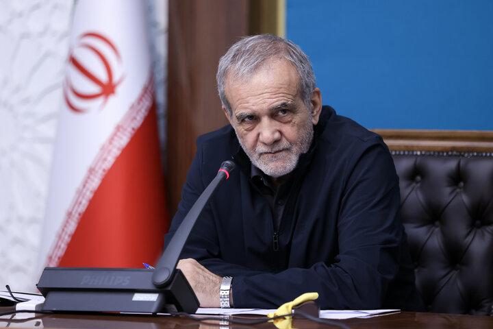 وزارت علوم فرآیند استفاده از ظرفیت‌های علمی کشور را راهبری کند