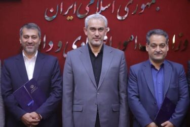 با حکم وزیر اقتصاد؛
                دبیر جدید شورای عالی مناطق آزاد و ویژه اقتصادی منصوب شد