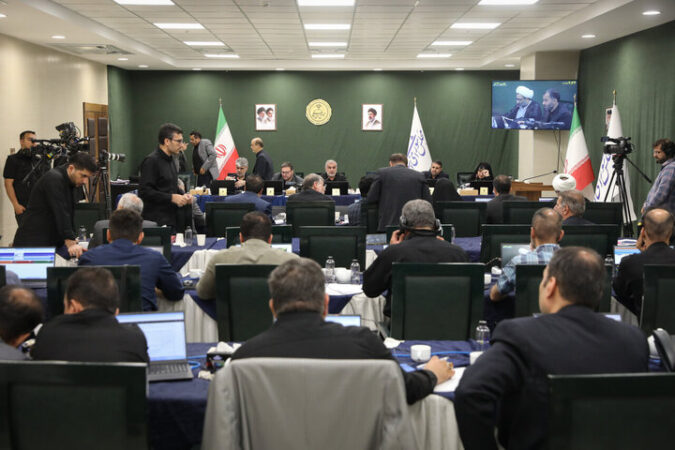 زارعی: قالیباف را متهم به کودتا کردند، اما موانع قانون‌گذاری را برداشت