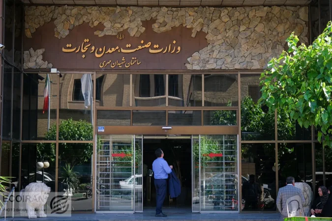 صمت: برنامه داریم 75 هزار خودرو وارد کنیم!+ جزئیات