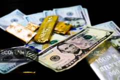 قیمت طلا و دلار امروز دوشنبه 22تیر/ کاهش قیمت طلا، افزایش قیمت دلار + جدول