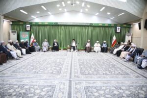 آیت‌الله علم‌الهدی: مردم وحدت را در رفتار مشترک علمای شیعه وسنی ببینند