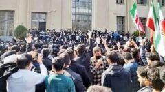 خبرگزاری فارس: اخراج رضا دالمن از دانشگاه صنعتی شریف در شورای مرکزی انضباطی وزارت علوم تائید شد