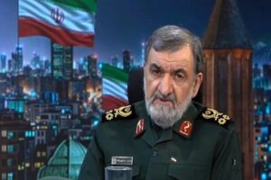 سردار رضایی: ضربات شدیدی در جنگ ۱۷ روزه محرم به آمریکا وارد کردیم