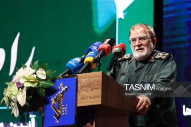 سرلشکر ایزدی:آمریکا خواب تصرف خاک ایران راببیند/ترامپ را مستأصل کردیم
