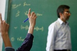 کارزار معلمان برای افزایش حقوق/ ترمیم دستمزدها پیش از آغاز سال تحصیلی