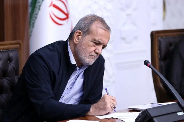 تنوع علمی و فکری، گفتگو و نقد سازنده ارکان پویایی دانشگاه و جامعه است