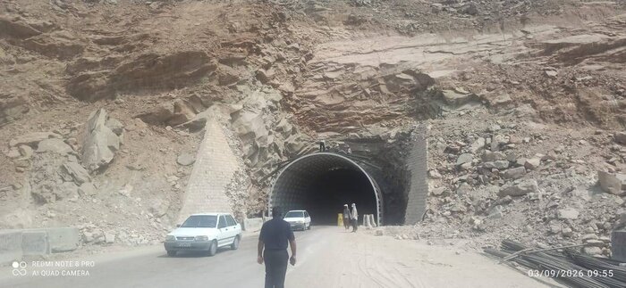 تکمیل بهسازی تونلهای آسیبدیده بندرعباس تا یک ماه آینده تکمیل عملیات بهسازی تونلهای آسیبدیده جاده بندرعباس طی ۲ ماه آینده