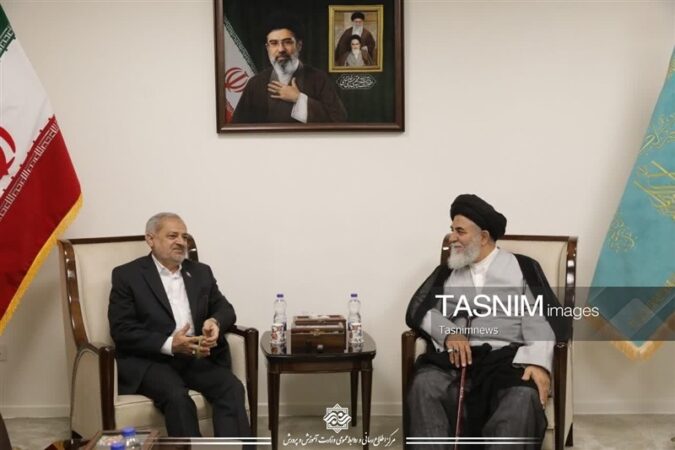 ‌‌روایتی از خلوت رهبر شهید ‌‌در جمکران/ ماجرای 2 رکعت نماز در 50 دقیقه
