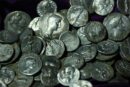 کشف 149 سکه تاریخی قاچاق در شیراز