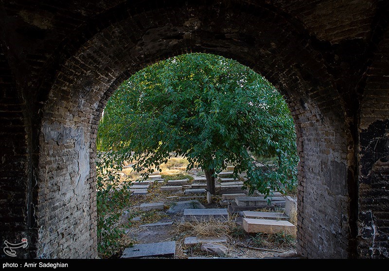 گزارش تسنیم از تاریخ زیر خاک ایران/چرا گردشگران باید به قبرستان بروند؟ گزارش تسنیم از تاریخ زیر خاک ایران/چرا گردشگران باید به قبرستان بروند؟