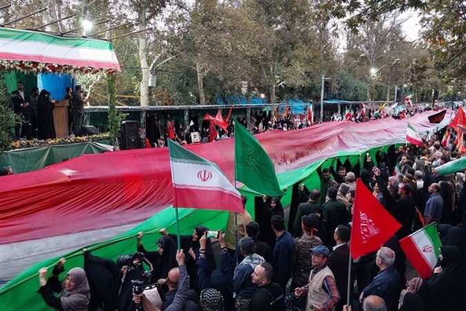 ببینید| روایت تسنیم از رزمایش جان‌فدایان/‌ همه پای ایران ایستاده‌اند