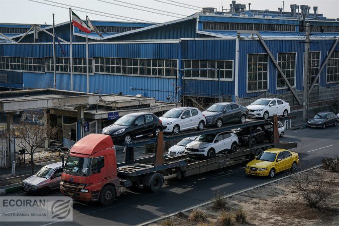 ایران خودرو زیر و رو شد / سورن ورق بازی را برگرداند ایران خودرو زیر و رو شد / سورن ورق بازی را برگرداند