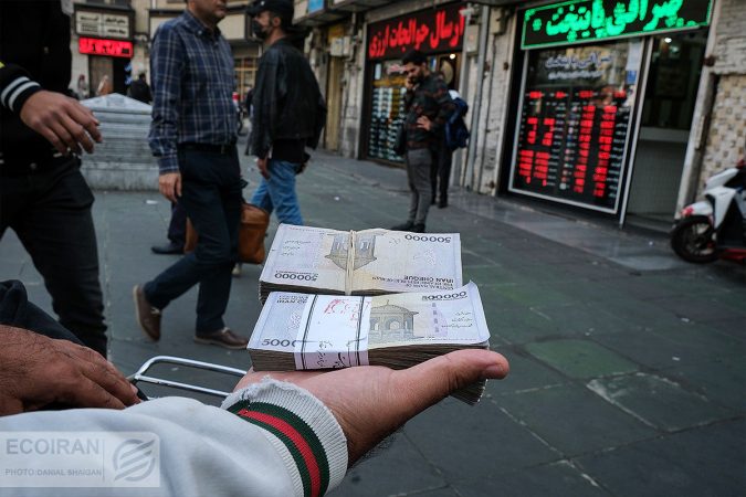 رابطه قیمت نفت با بازار ارز و سرمایه